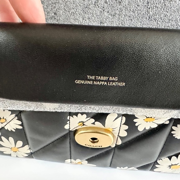 Coach - Tabby Shoulder Bag 26 With Quilting And Floral Print - Picture 11 of 14